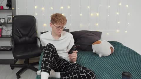 Kirill and Andrey online show from December 7, 6:15 pm