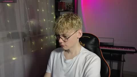 Kirill and Andrey online show from March 8, 5:01 pm