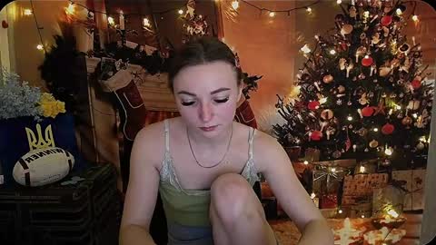 Snapshot of kiss_shy chatting on December 24, 9:28 am Valeria online show from December 24, 9:28 am