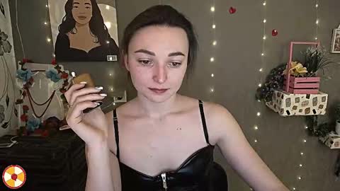 Snapshot of kiss_shy chatting on February 24, 6:16 am Valeria online show from February 24, 6:16 am