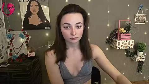 Snapshot of kiss_shy chatting on March 4, 7:19 am Valeria online show from March 4, 7:19 am