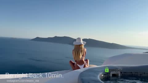 Alexandra online show from September 9, 7:13 pm