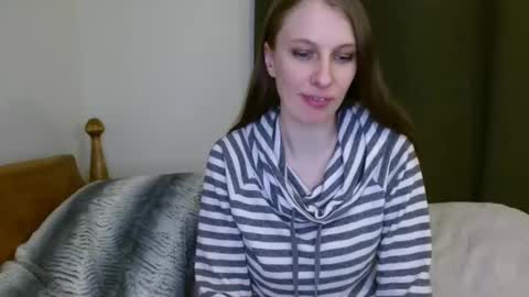 Snapshot of kissallie chatting on December 21, 2:52 am Allie online show from December 21, 2:52 am