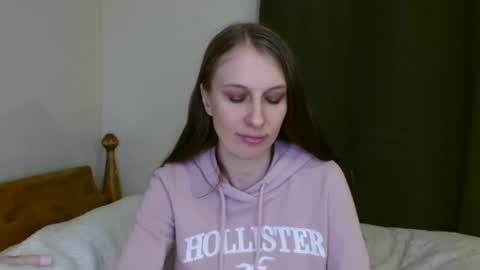 Snapshot of kissallie chatting on December 31, 4:38 am Allie online show from December 31, 4:38 am