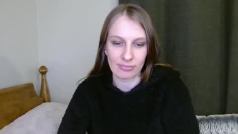 Snapshot of kissallie chatting on February 7, 4:59 am Allie online show from February 7, 4:59 am