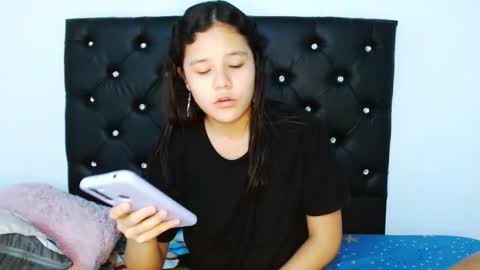 kiss and fire online show from November 2, 6:49 am