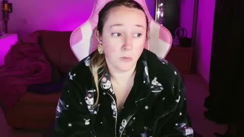 kissica online show from January 10, 6:17 pm