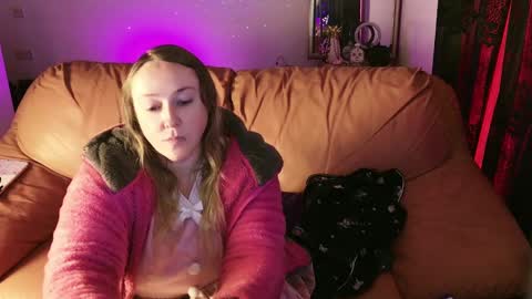 kissica online show from January 16, 11:58 am