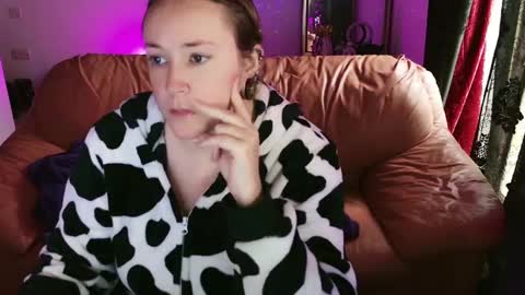 kissica online show from January 17, 9:39 am