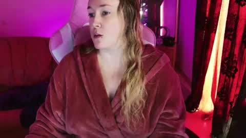 kissica online show from January 18, 9:45 am