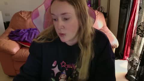 kissica online show from January 21, 1:11 pm