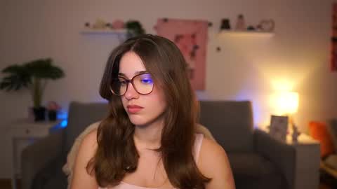 Sisi online show from March 24, 2:33 pm