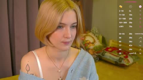 Snapshot of kisskiss_muah chatting on December 30, 3:02 pm Kate  online show from December 30, 3:02 pm