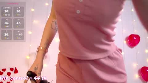 Snapshot of kisskiss_muah chatting on February 18, 5:21 pm Kate  online show from February 18, 5:21 pm