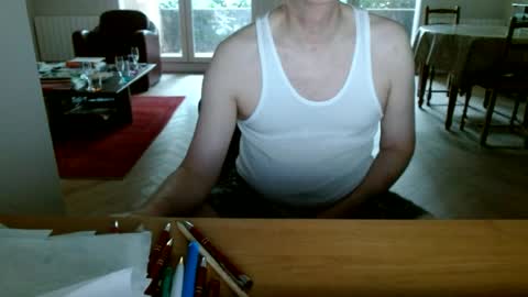 Snapshot of kisslog1 chatting on July 4, 6:47 pm kisslog1 online show from July 4, 6:47 pm
