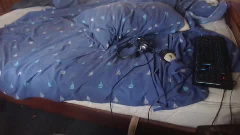 Snapshot of kissmycockandballs chatting on September 17, 2:13 am Your Man online show from September 17, 2:13 am