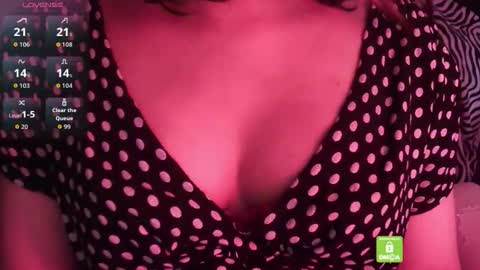 J online show from April 20, 7:26 pm