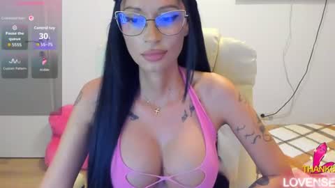 Snapshot of kisssnicol chatting on July 24, 3:54 pm kisssnicol online show from July 24, 3:54 pm