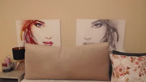 Snapshot of kisssophie chatting on February 24, 10:26 am SophieSexy online show from February 24, 10:26 am