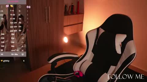    online show from November 28, 11:29 pm