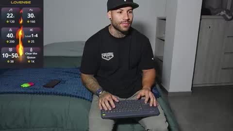 kite__ online show from September 27, 11:32 pm