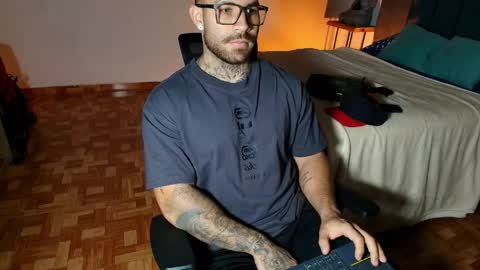 kite__ online show from April 19, 12:15 pm