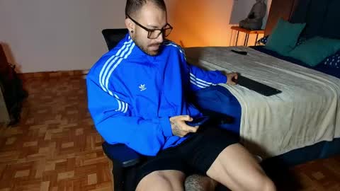 kite__ online show from April 20, 12:19 pm