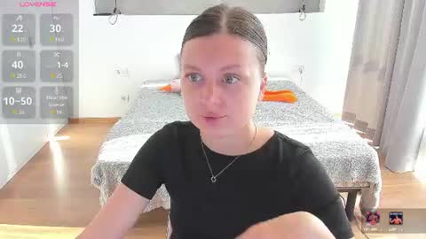 Snapshot of kitkatvel chatting on June 26, 5:34 am kitkatvel online show from June 26, 5:34 am