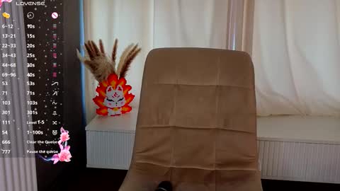 The sexy fox Kitsune online show from March 7, 6:21 am