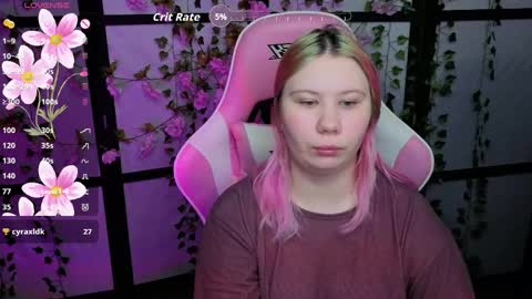 kitsune_little online show from April 22, 11:39 pm