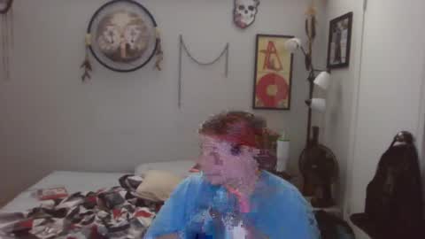 Kitten and rebellious online show from January 3, 3:38 am