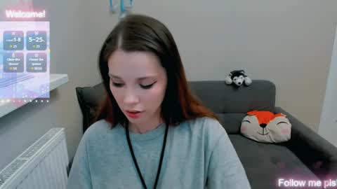Snapshot of kitten_alisa chatting on June 5, 8:36 pm Alissa online show from June 5, 8:36 pm