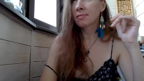 Snapshot of kittenger chatting on March 14, 3:17 pm Viki online show from March 14, 3:17 pm