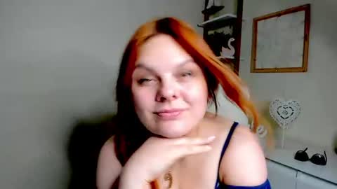 Snapshot of kittengingerxo chatting on June 25, 6:12 pm Kitten online show from June 25, 6:12 pm