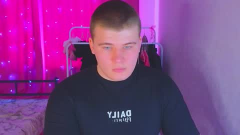 Snapshot of kittenmur chatting on March 3, 9:15 am Vlad online show from March 3, 9:15 am