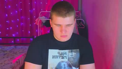 Snapshot of kittenmur chatting on March 3, 9:21 pm Vlad online show from March 3, 9:21 pm