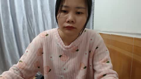 kitti_baby2x online show from November 14, 1:37 am