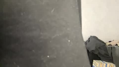 Ellaiza online show from April 28, 6:51 am