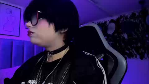 Camila online show from March 17, 1:10 am