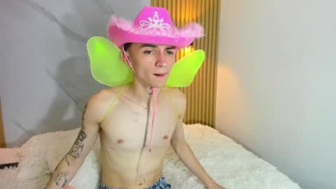 kitty_gill online show from January 11, 5:29 pm
