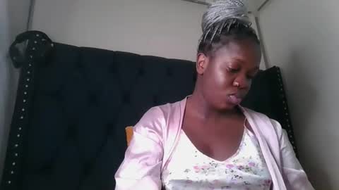 kitty_kerry online show from November 12, 3:51 am