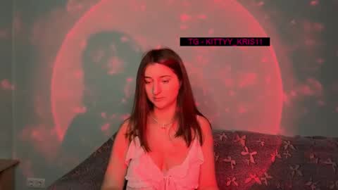 kitty_kristy1 online show from November 29, 4:43 pm
