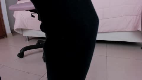 Kitty online show from December 27, 7:35 pm