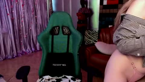 kitty_pantera online show from April 14, 11:38 am