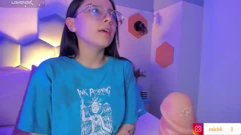 Snapshot of kitty_patitas_suavess chatting on July 7, 7:23 am Kitty online show from July 7, 7:23 am