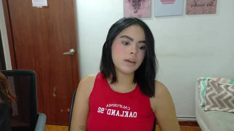 Snapshot of kitty_rousse01 chatting on June 1, 11:56 am online show from June 1, 11:56 am
