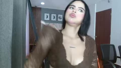 Snapshot of kitty_rousse01 chatting on July 29, 12:03 pm online show from July 29, 12:03 pm