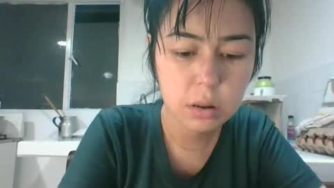 kitty_small69 online show from January 10, 3:19 am