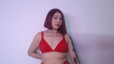 nina martinez online show from June 25, 6:29 am