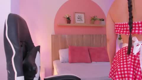 K I T T Y online show from September 18, 1:02 pm